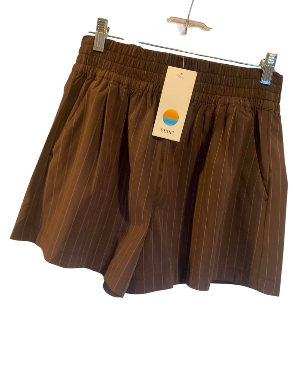 NWT Vuori Villa Short FRENCH ROAST PINSTRIPE Size Medium